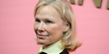 O fostă vedetă a serialului Baywatch, a șocat prin apariția la o lansare a colecției Pandora Talisman!