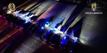 43 de percheziții domiciliare. 50 de persoane audiate, pentru organizarea unui grup infracțional de trafic cu droguri de mare risc și dare de mită