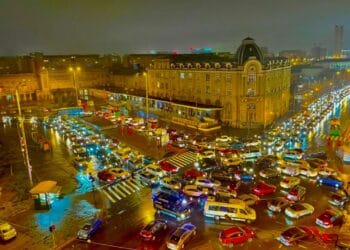 Șofer străin agresat în trafic! După acest incident, un tânăr de 18 ani a fost și el agresat! Polițiștii au intrat pe fir!