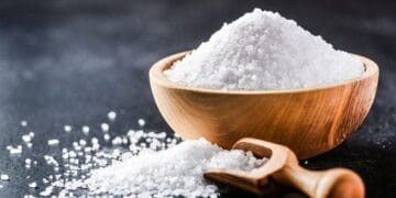 Sarea, poate fi foarte periculoasă. Organismul suferă în liniște, iar organele pot fi afectate!