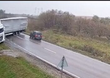 Tragedie! Două persoane ucise după ce un TIR a strivit mașina în care se aflau