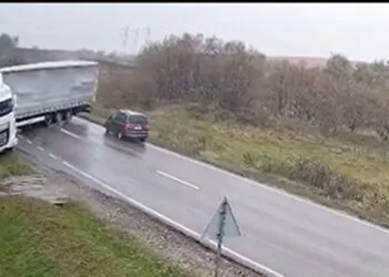 Tragedie! Două persoane ucise după ce un TIR a strivit mașina în care se aflau