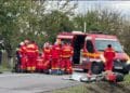 Accident mortal. Motocicliști spulberați pe șosea după impactul devastator cu două autoturisme