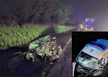 Moarte în ambulanță! O pacientă nu a mai ajuns la spital după un accident cumplit în care a fost implicat echipajul salvator. Cadrele medicale rănite grav