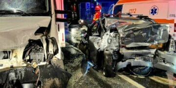 Impact violent pe drumurile patriei. E dezastru de la o zi la alta, în trafic! Două victime, la spital!