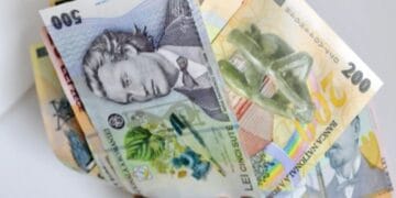 Rețea periculoasă. Bani falși plasați prin magazine ca să ajungă ca rest la cei care fac cumpărături