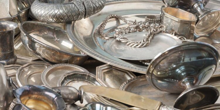 Creștere spectaculoasă a prețului la unul dintre metalele apreciate atât de femei cât și de bărbați! Prețul a sărit în sus cu 75%