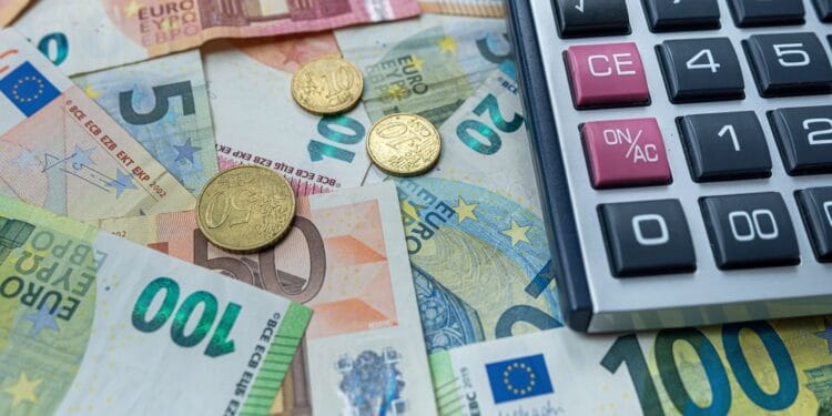 Deficitul bugetar a urcat la 5,39% din PIB după primele nouă luni ale anului!