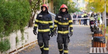 BREAKING NEWS. Incendiu de proporții la un hotel din Sectorul 6 al Capitalei. A fost emis mesaj Ro-Alert din cauza degajărilor mari de fum!