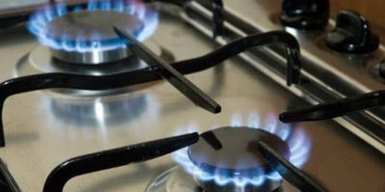 14.000 de consumatori fără gaze după incendiul de pe Bulevardul Pipera. Reluarea alimentării, luni dimineață