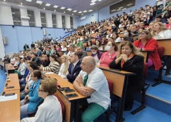 Rogobete: 800 de medici români vor fi formați pentru a oferi pacienților oncologici șanse mai mari la viață