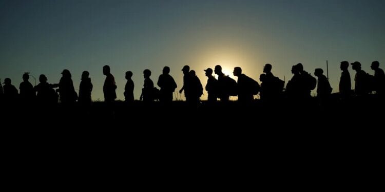 Sute de români sunt deportați din Statele Unite! Sunt oameni care au comis infracțiuni pe teritoriul SUA!