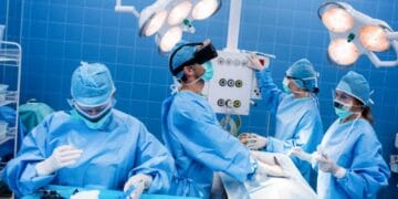 Un băiat de 13 ani a înghițit aproape 200 de magneți cumpărați de pe Temu. Medicii i-au îndepărtat o parte din intestin