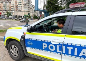 Adolescent de 13 ani, bătut în plină stradă! Agresorii, patru tineri, printre care un băiat de 15 ani. Mama victimei a refuzat emiterea unui ordin de protecție provizoriu