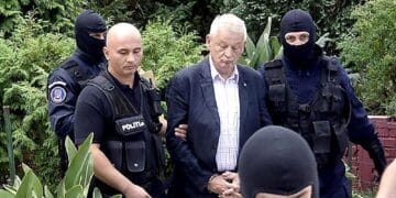 Fostul primar al Capitalei a fost reținut la Salonic! Acesta are de executat peste 10 ani de închisoare!