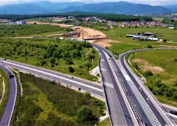 Restricții de circulație pe autostrăzile A1 și A2. Se fac lucrări de marcaj și reparații!