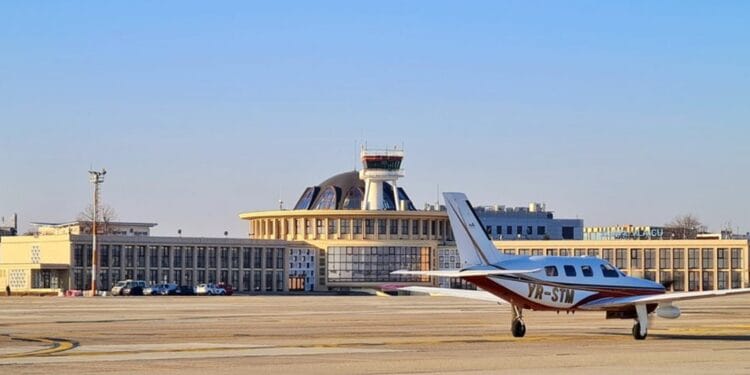 Cetățean străin prins la Aeroportul Băneasa cu documente false! Acesta este  cercetat pentru infracțiunea de fals material în înscrisuri!