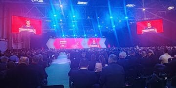 Congres PSD. Reflectoarele s-au stins, dar vocile de jos se aud tare în partid. Membrii de la bază își spun păsul….