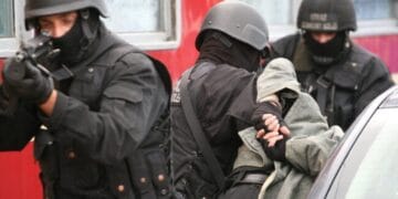 Un bărbat a dat peste cap polițiștii! Ce au descoperit oamenii legii într-o pivniță și care este valoarea bunurilor, i-a șocat pe anchetatori!