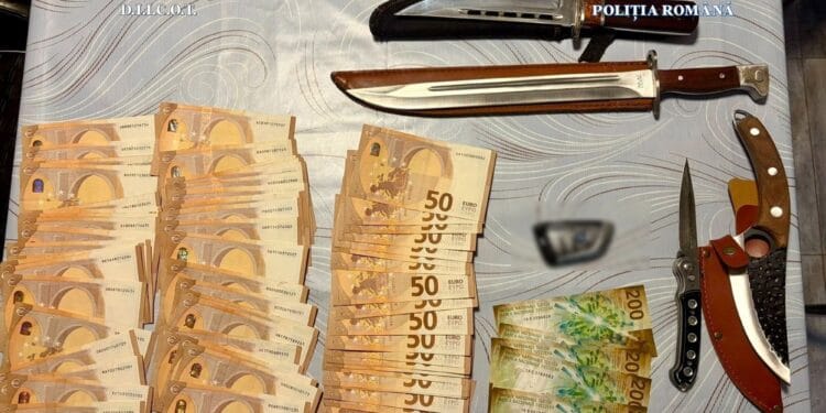 Grup infracțional destructurat! 3 persoane reținute pentru proxenetism și spălare de bani