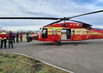 Elicopter Black Hawk folosit în premieră pentru căutarea tânărului dispărut în Munții Bucegi