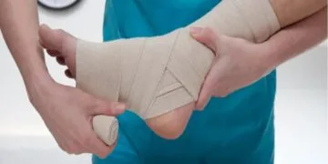 SALVAREA vine de la TINE. Când fiecare secundă contează: ce trebuie să știi, în cazul unor entorse, luxații, fracturi? Cum se intervine corect?