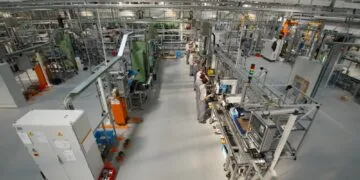 Investiție de peste jumătate de miliard de euro într-o fabrică. 700 de locuri noi de muncă!