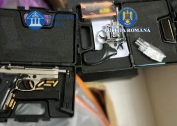 Percheziții într-un dosar de contrabandă cu arme și muniții. Toate erau achiziționate din străinătate!