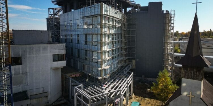 Primul Centru pentru Arși Gravi din România, gata până la finalul anului! Ministrul Rogobete a vizitat șantierul!