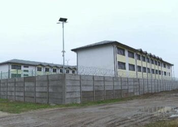 Fugar periculos în România! Un cetățean georgian monitorizat de SRI a evadat din centrul pentru străini!