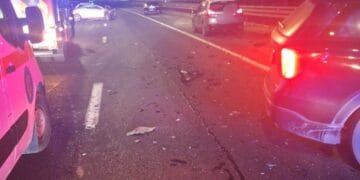 Carambol pe Autostradă! Cinci persoane au ajuns la spital după un accident cu patru mașini!