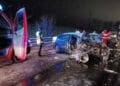 Accident grav! Trei persoane încarcerate, una inconştientă!