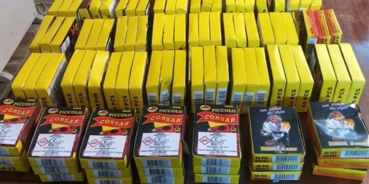 Descoperire masivă de articole pirotehnice ilegale! Aproape 500 kg confiscate de polițiști!