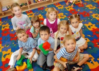 Guvernul deblochează peste 300 de posturi în creșe! Ministrul Educației vorbește despre faza de dezvoltare a educației timpurii