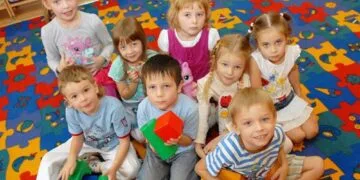 Guvernul deblochează peste 300 de posturi în creșe! Ministrul Educației vorbește despre faza de dezvoltare a educației timpurii