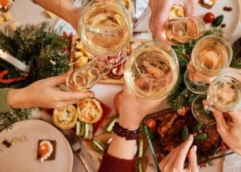 Ce se mănâncă de Revelion pentru noroc și belșug. Tradiții culinare din România și din lume