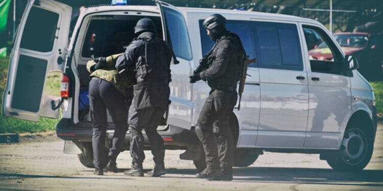 Captură de proporții! 20 de kilograme de canabis aduse din Spania, patru tineri arestați preventiv!