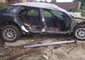 Vandalism! 27 de mașini distruse într-o singură noapte. Poliția caută autorii!