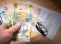 Guvernul acordă unei categorii de pensionari un supliment de 400 de lei în decembrie!