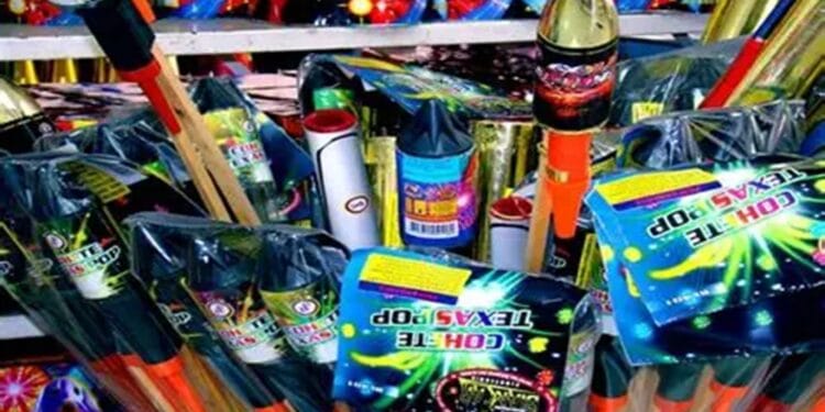 Aproximativ o tonă de articole pirotehnice confiscate! Marfă în valoare de aproximativ 35.000 de lei!