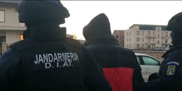 Bărbat reținut după ce a încălcat ordinul de protecție și a distrus dispozitivul electronic
