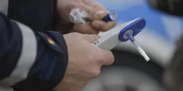 Șofer prins cu 201 km/h pe Autostradă, confirmat cu consum de droguri după analize. Amendă uriașă și permis suspendat!