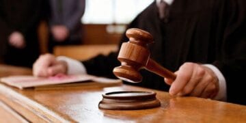 Trimis în judecată pentru trafic de influență! Inculpatul ar fi primit mii de euro promițând influență asupra magistraților și polițiștilor!