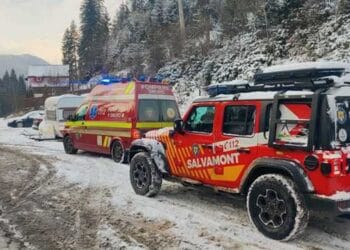 Două persoane rănite după răsturnarea unui ATV în zona montană
