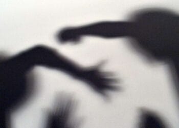 Semnale ignorate înainte de tragedie: adolescenții acuzați de omor, implicați anterior într-un atac violent cu briceag