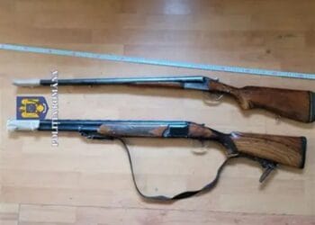 Descinderi! Polițiștii au confiscat două arme și peste 2.000 de proiectile de la un bărbat!