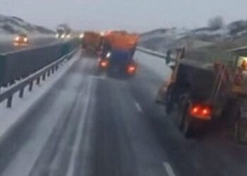 Aglomerație de cinci kilometri pe Autostradă! Șoferii, sfătuiți să evite depășirile riscante!