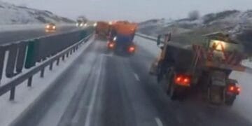 Aglomerație de cinci kilometri pe Autostradă! Șoferii, sfătuiți să evite depășirile riscante!