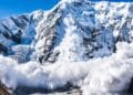Atenționare pentru turiștii care iubesc muntele! Risc major de avalanșe!