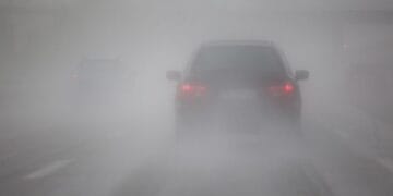 Haos meteo pe drumuri: Infotrafic avertizează – ceață groasă și polei în 15 județe